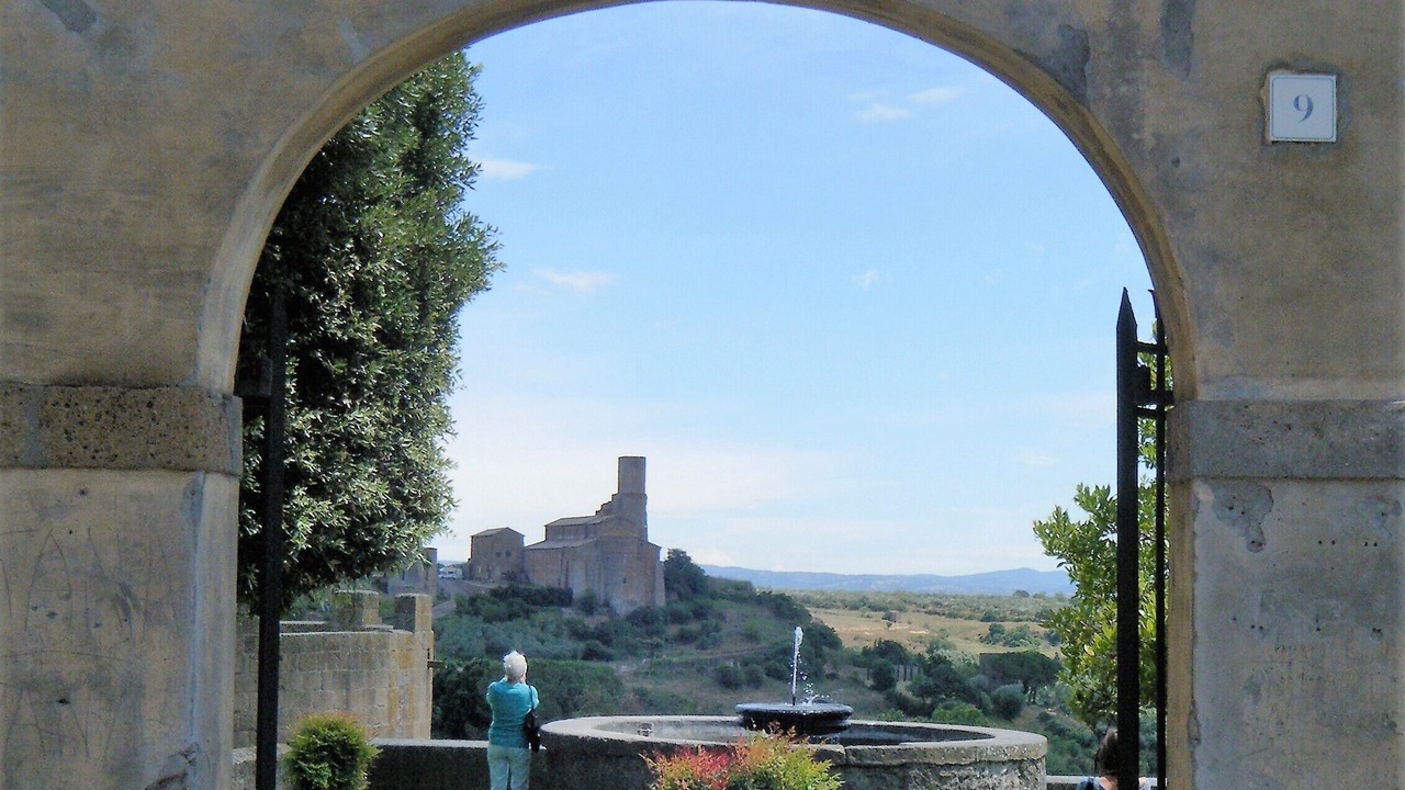 Photo of Others in Tuscania