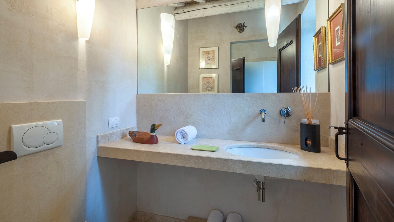 Photo of Bathroom in Centofinestre