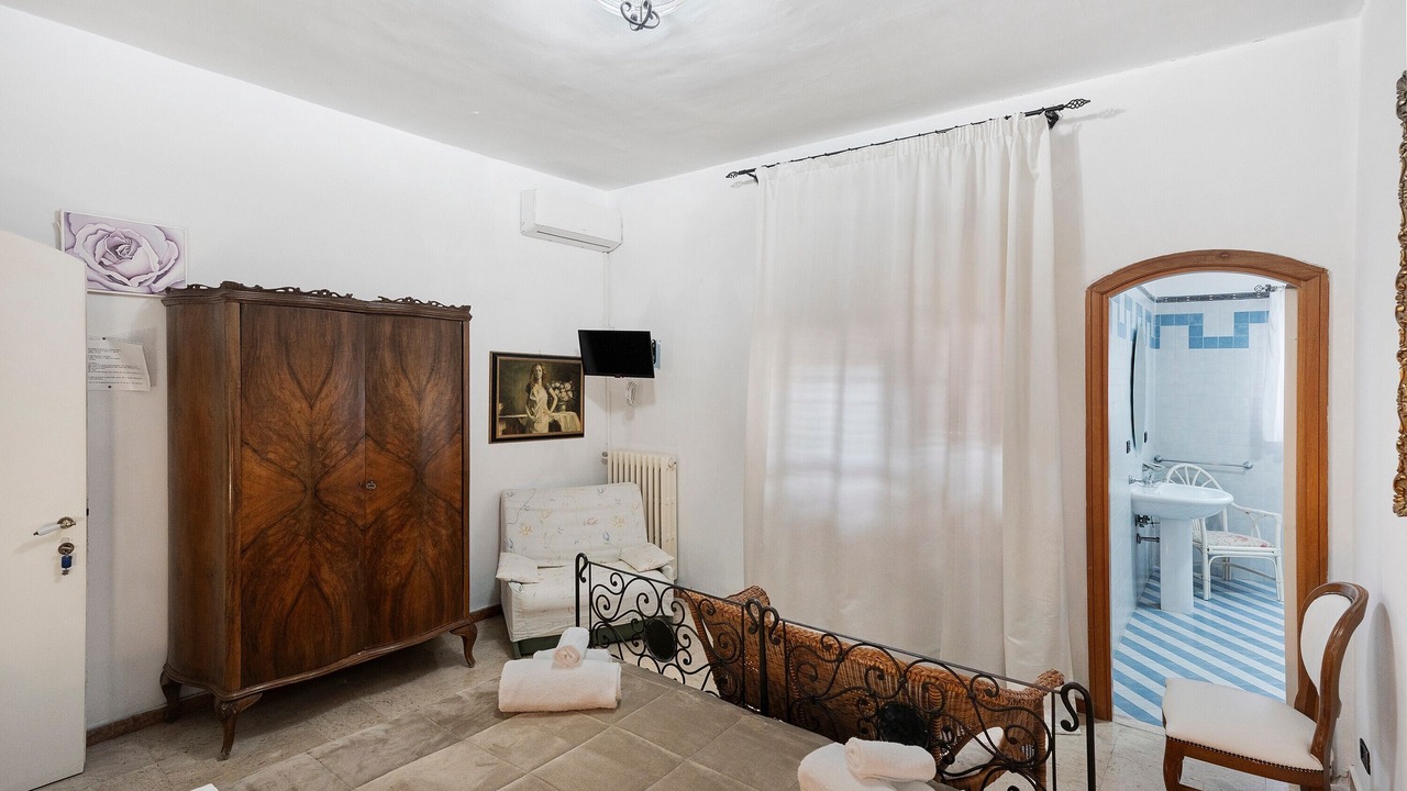 Photo of Bedroom in Torre Annunziata