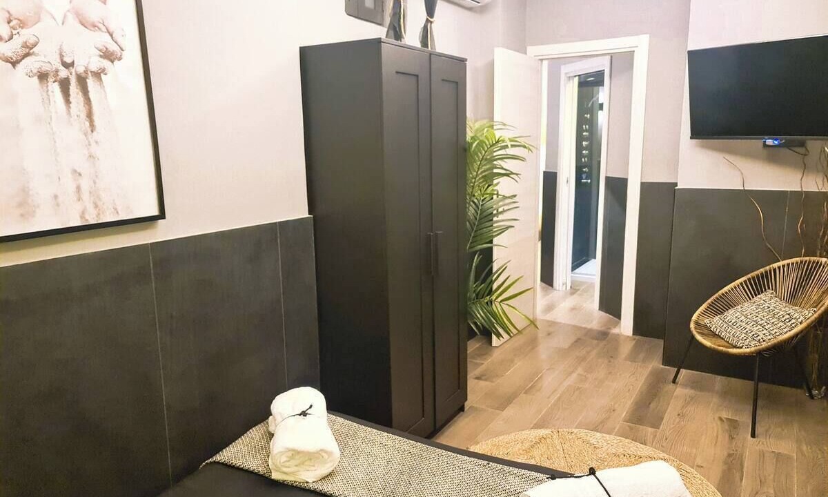 Photo of Bedroom in Naples