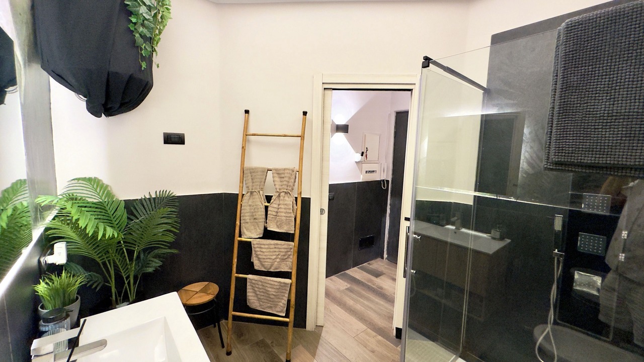 Photo of Bathroom in Naples