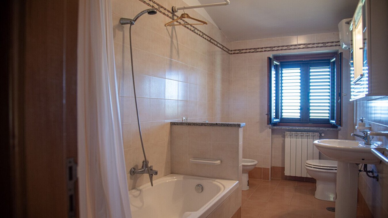 Photo of Bathroom in Ottati