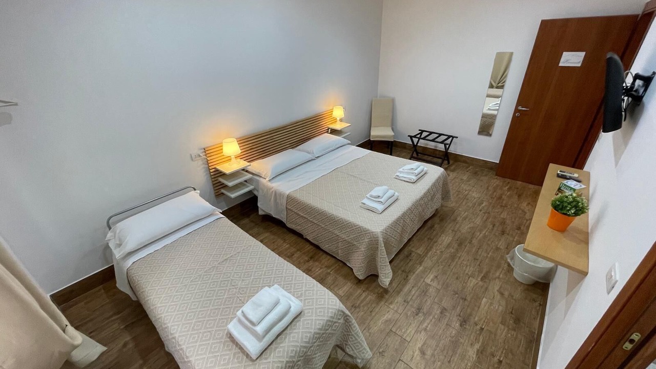 Photo of Bedroom in Naples City Centre