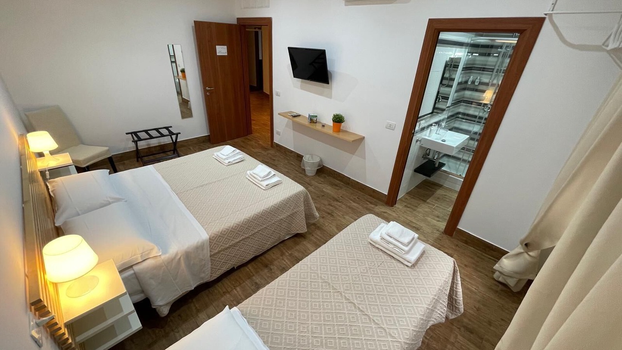 Photo of Bedroom in Naples City Centre