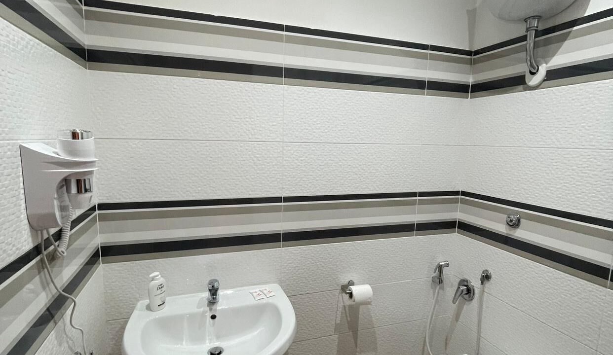 Photo of Bathroom in Naples City Centre