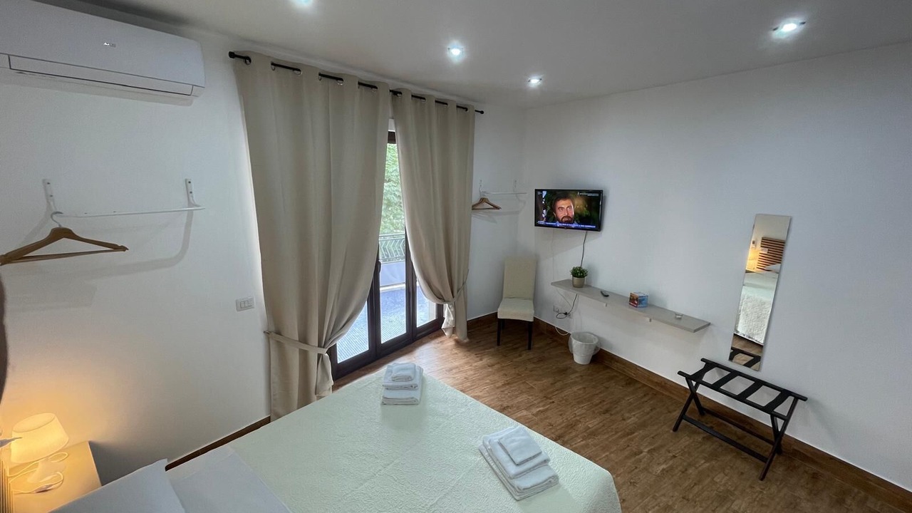 Photo of Bedroom in Naples City Centre