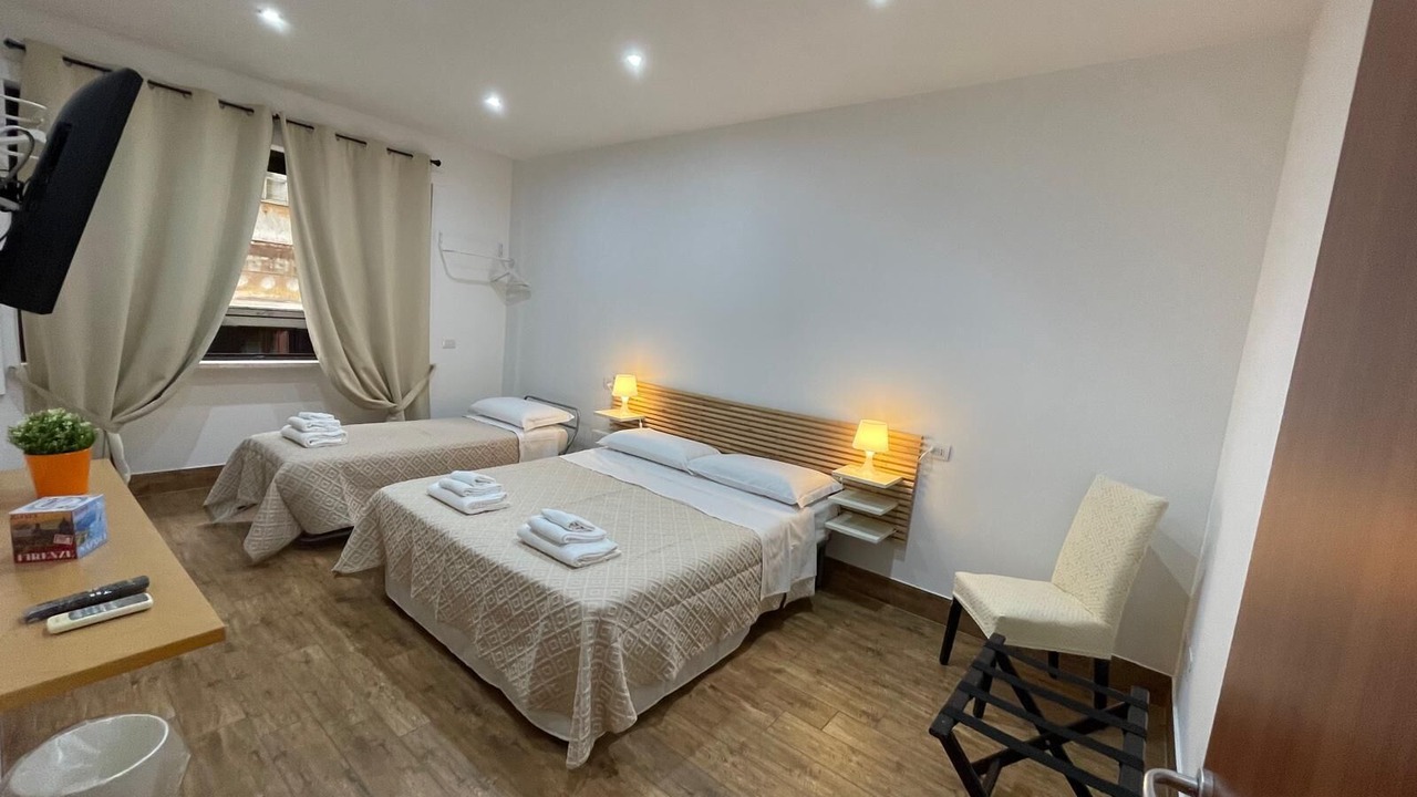 Photo of Bedroom in Naples City Centre
