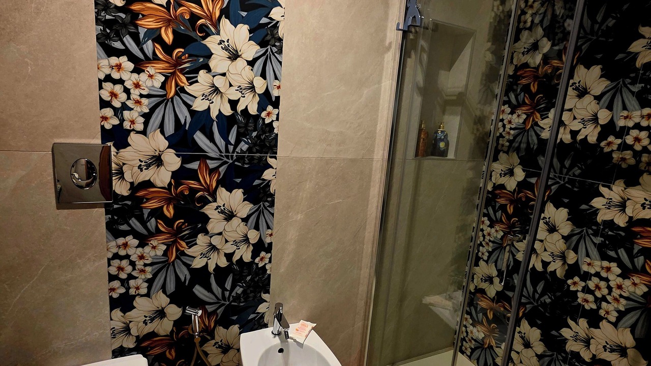 Photo of Bathroom in Naples City Centre