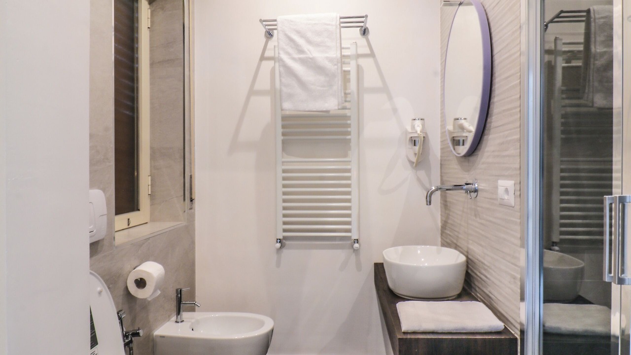 Photo of Bathroom in Fuorigrotta