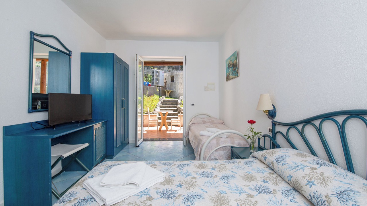 Photo of Bedroom in Forio