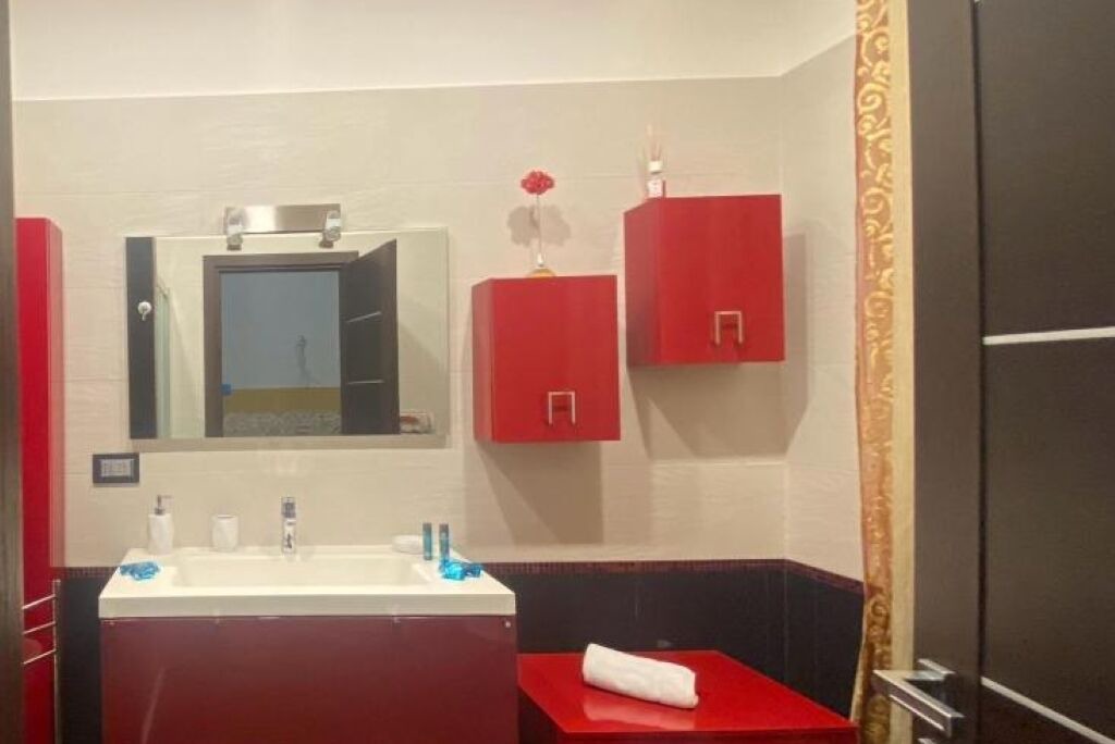 Photo of Bathroom in Naples City Centre
