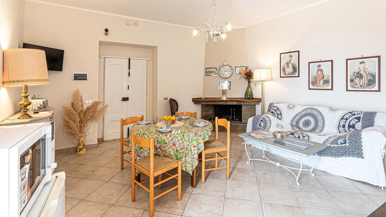 Photo of Bedroom in Laureana Cilento
