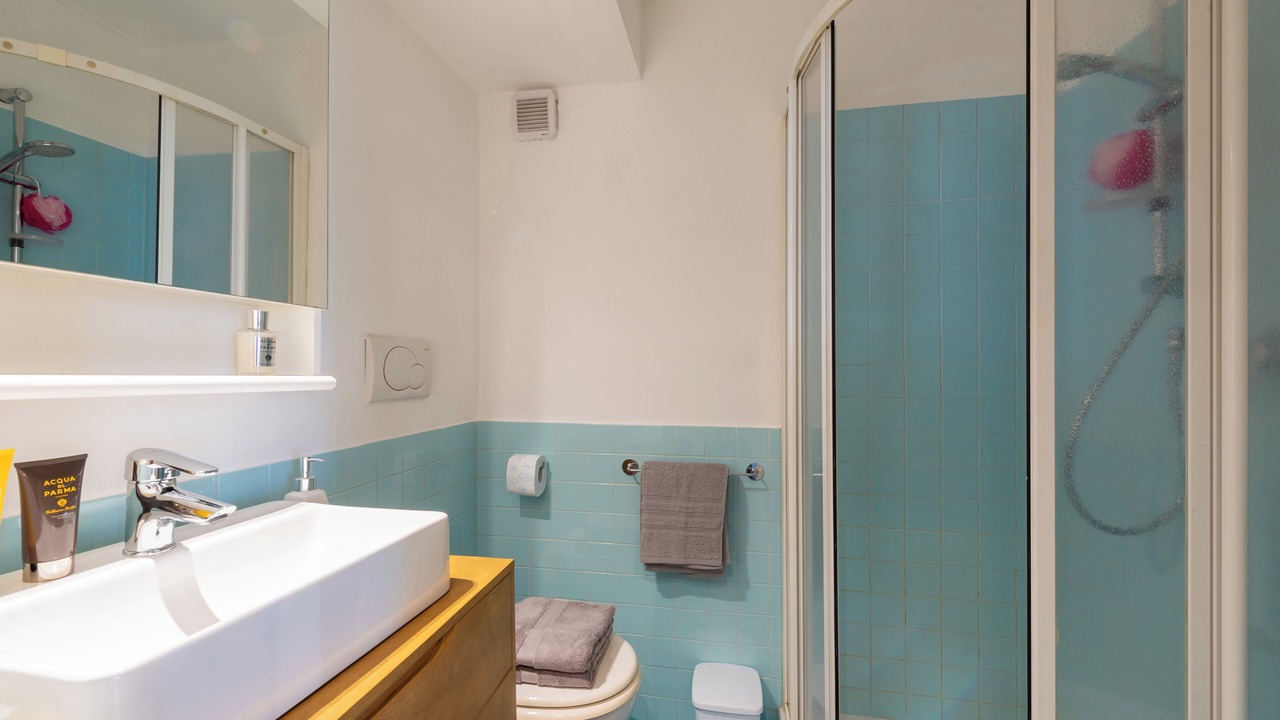 Photo of Bathroom in Roman Quarter