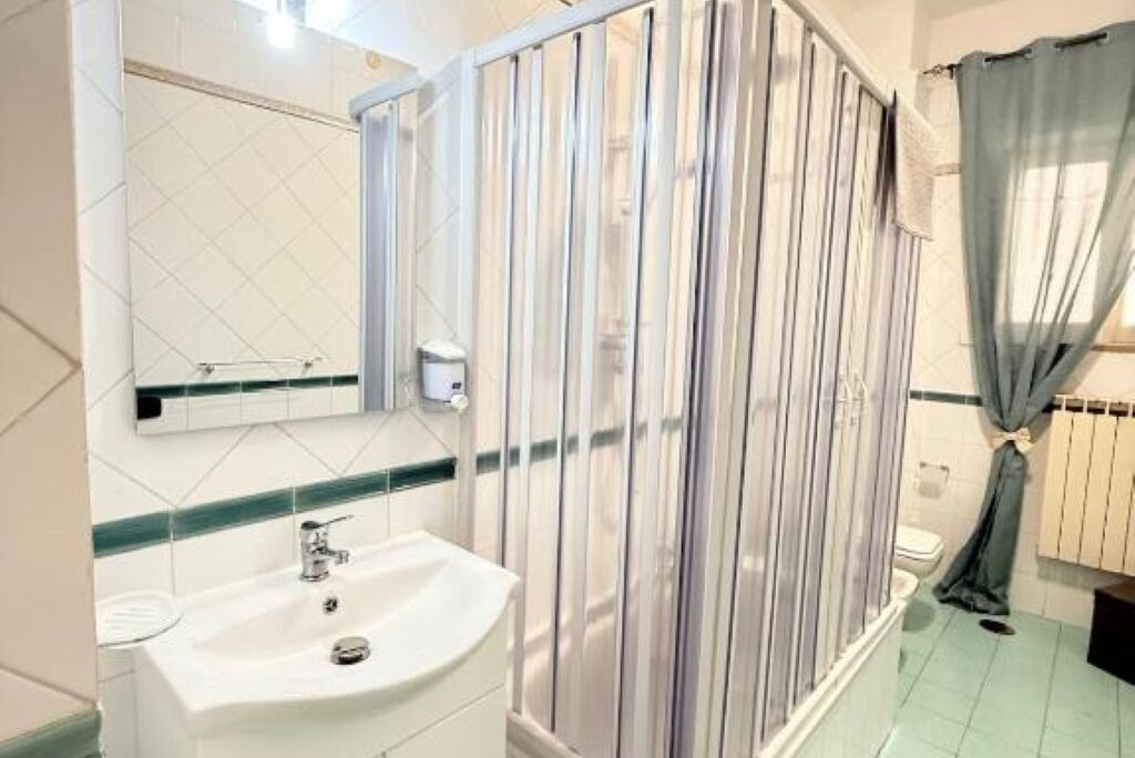 Photo of Bathroom in Portici