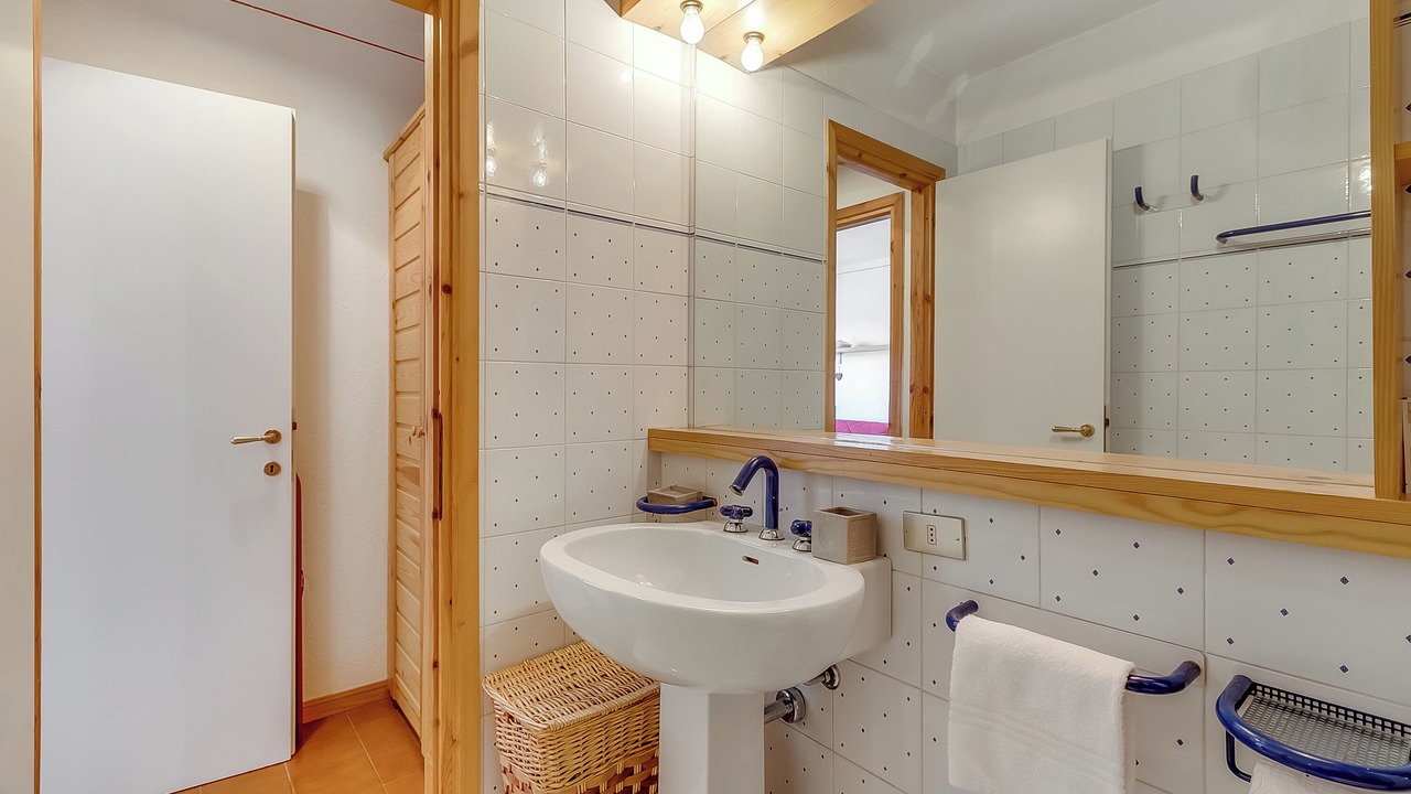 Photo of Bathroom in Grangesises
