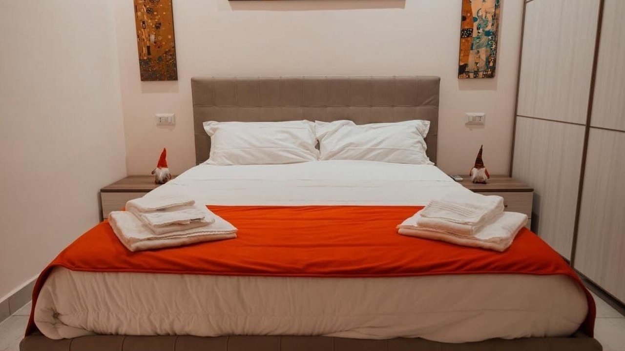 Photo of Bedroom in Naples City Centre