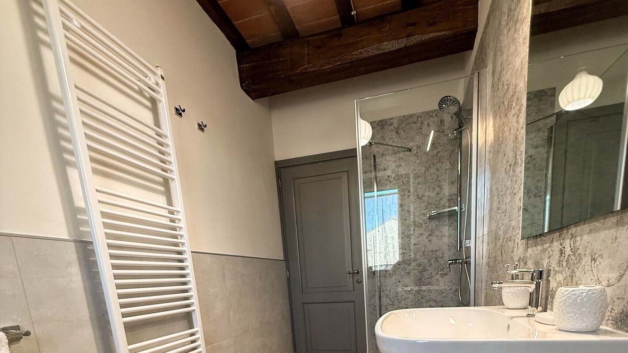 Photo of Bathroom in Poppi