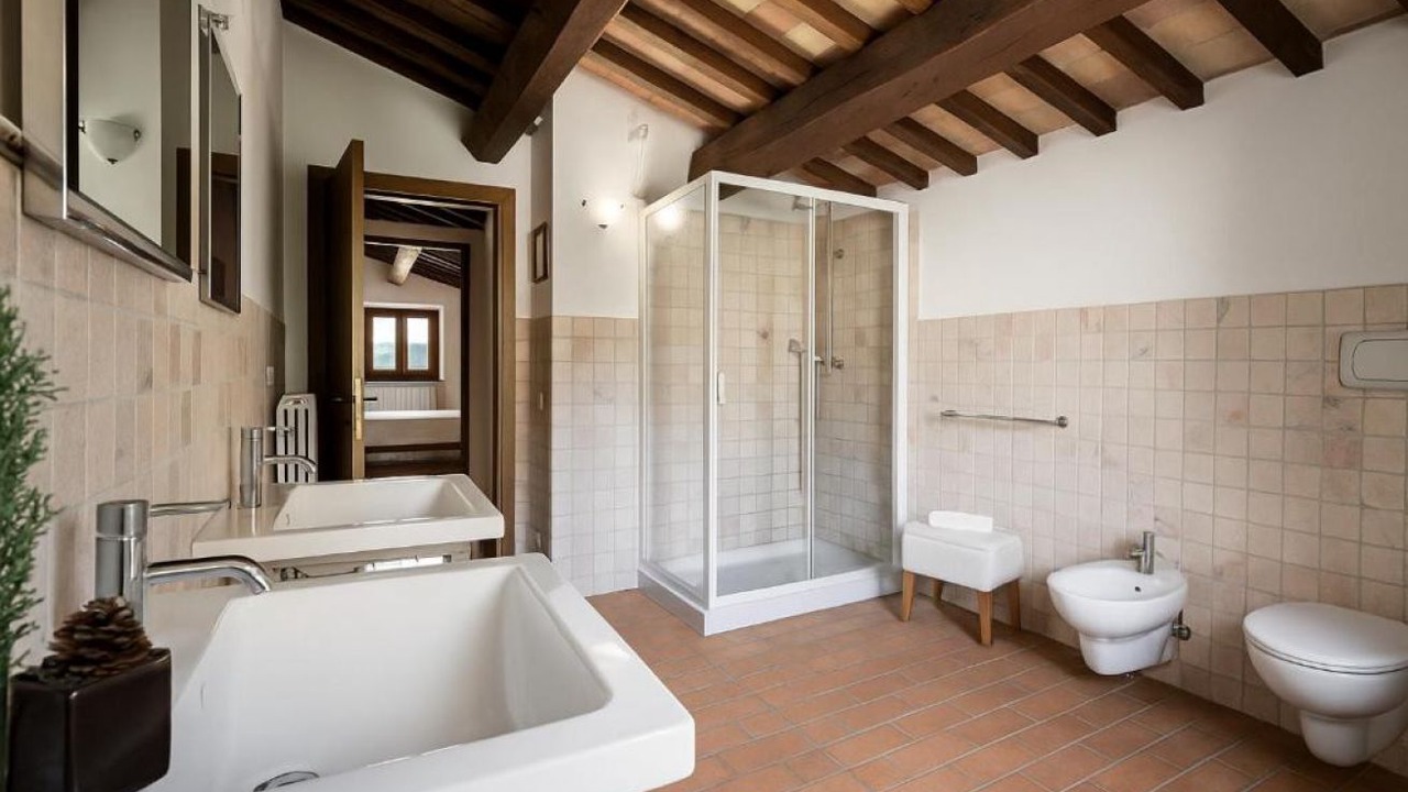 Photo of Bathroom in Castelraimondo