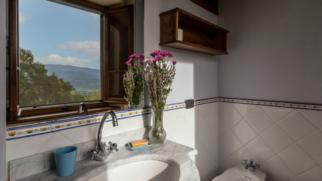 Photo of Bathroom in Poppi