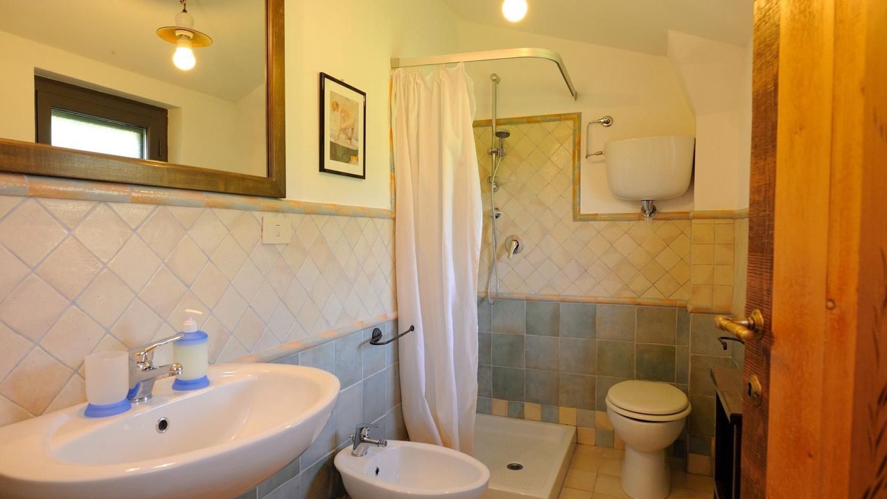 Photo of Bathroom in Todi