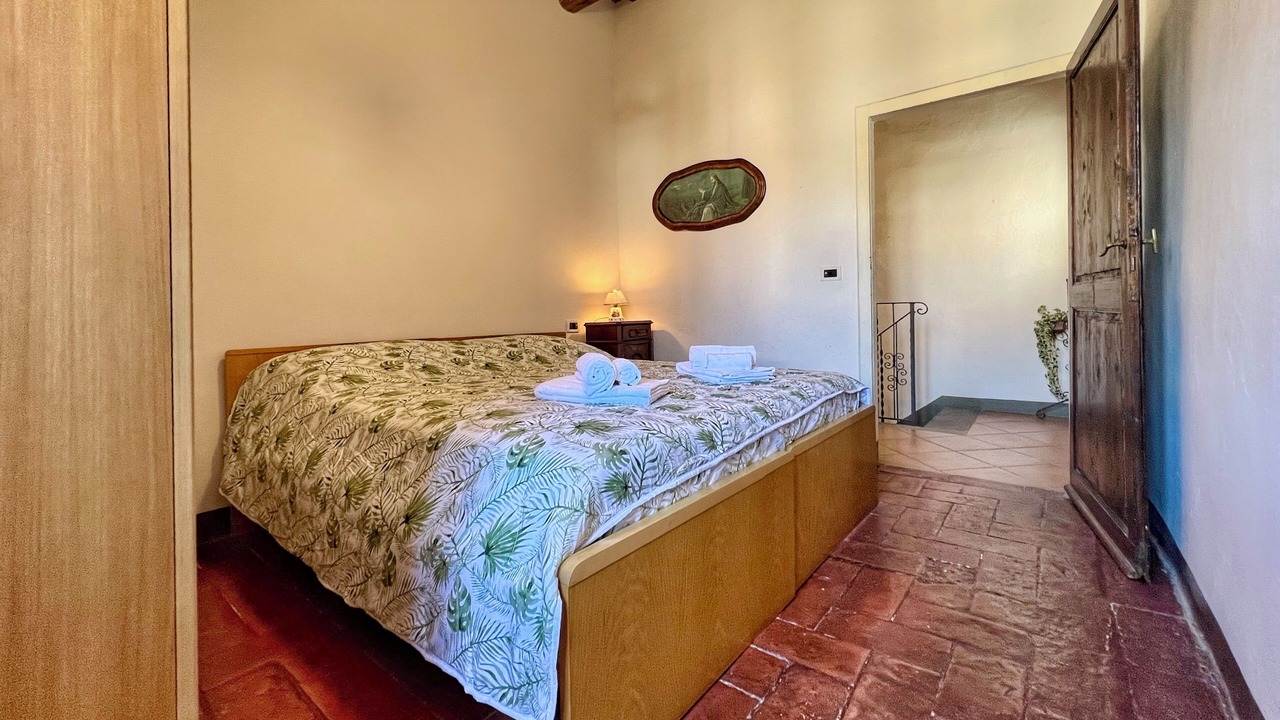 Photo of Bedroom in Camucia