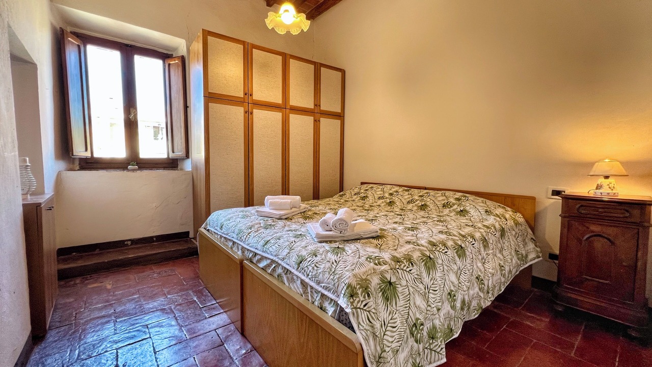 Photo of Bedroom in Camucia