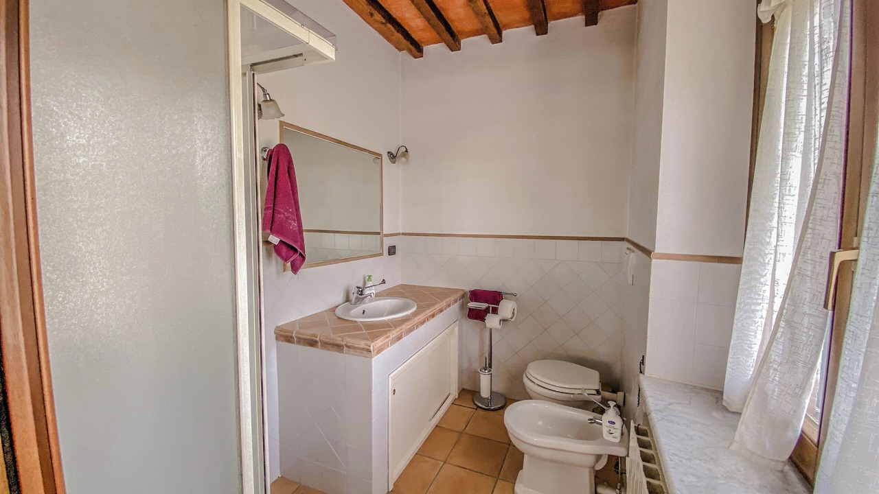 Photo of Bathroom in Porano