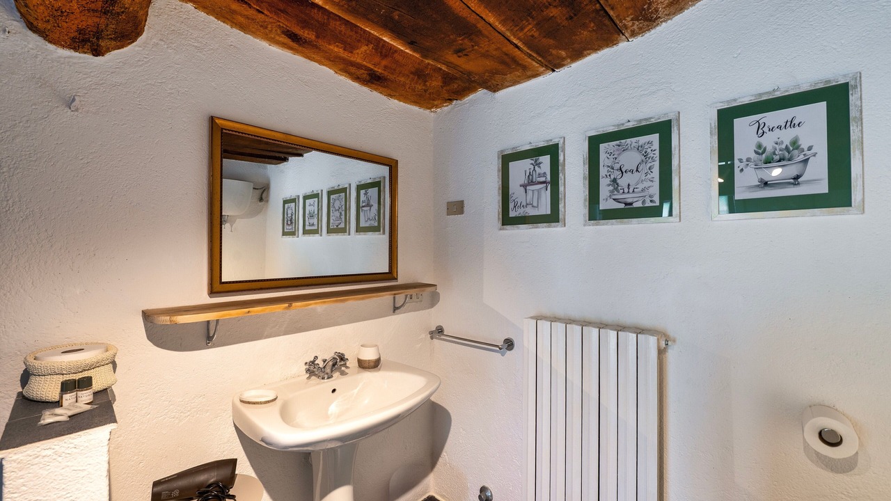 Photo of Bathroom in Assisi