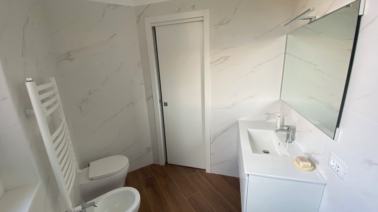 Photo of Bathroom in Peschiera Borromeo