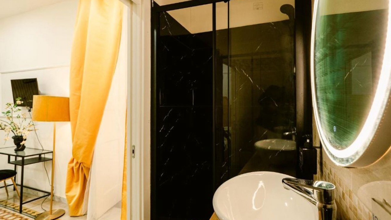 Photo of Bathroom in Historical Center