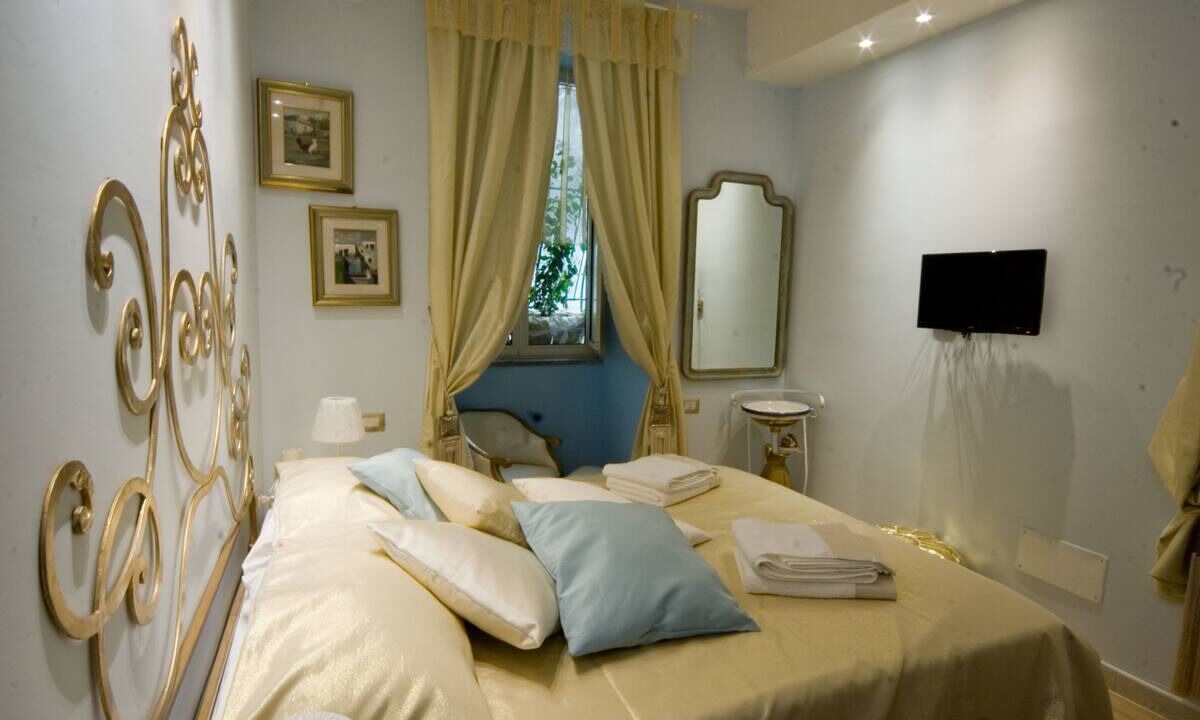 Photo of Bedroom in Rione Duomo