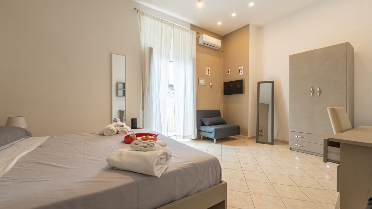 Photo of Bedroom in Naples City Centre