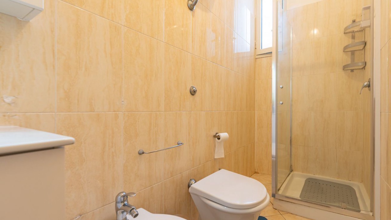 Photo of Bathroom in Naples City Centre