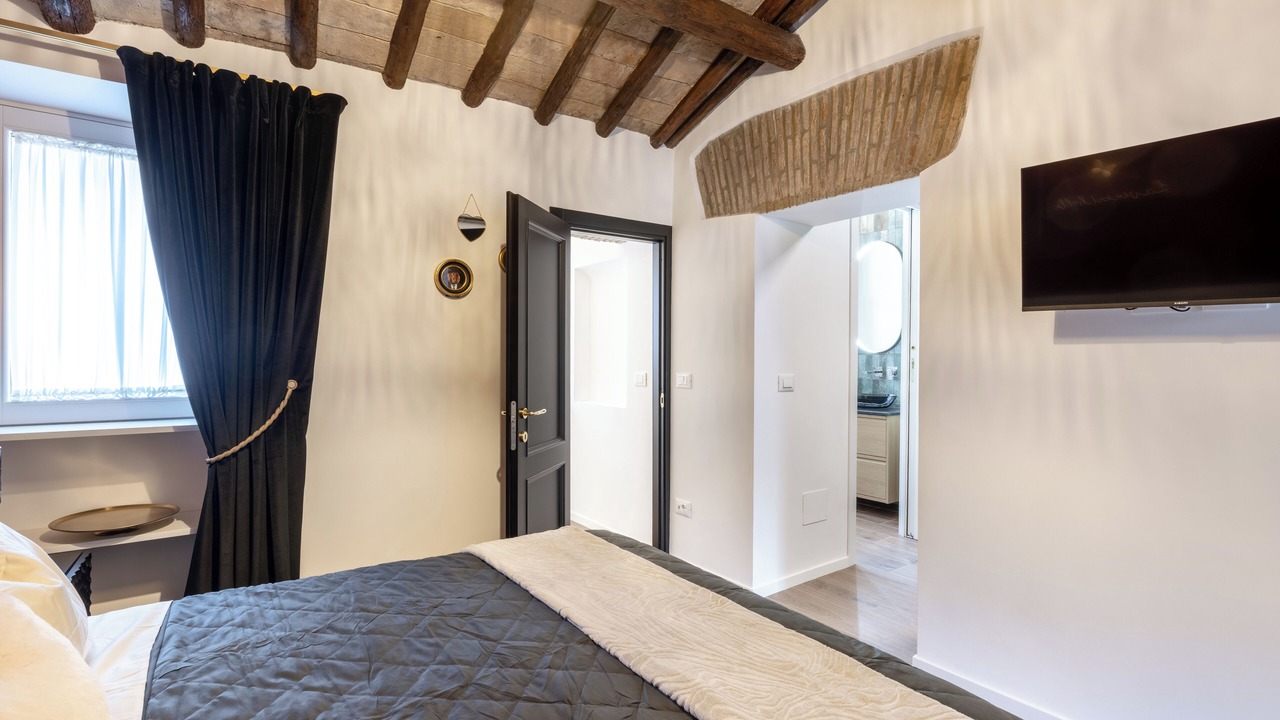 Photo of Bedroom in Rione VI Parione