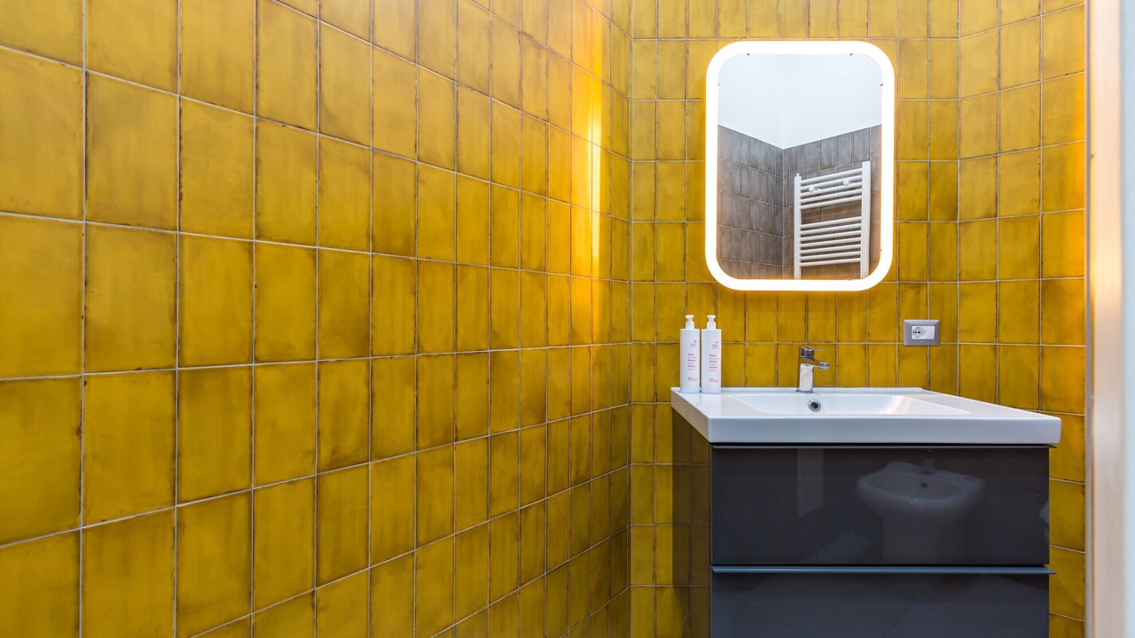 Photo of Bathroom in Naples City Centre
