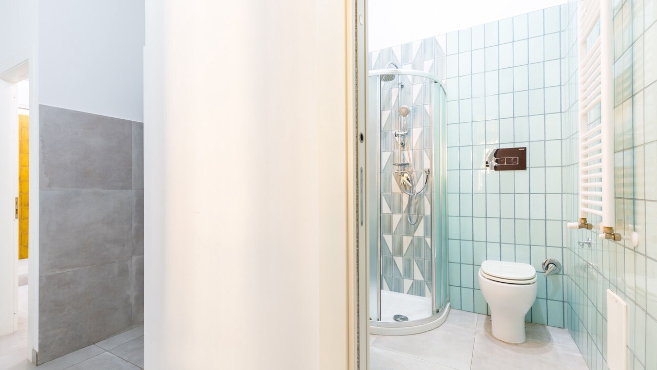 Photo of Bathroom in Naples City Centre
