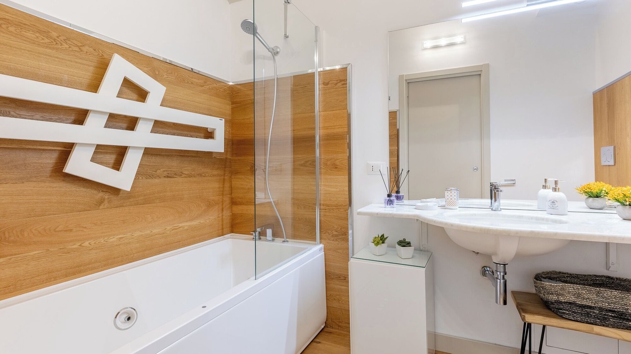 Photo of Bathroom in Historic Centre