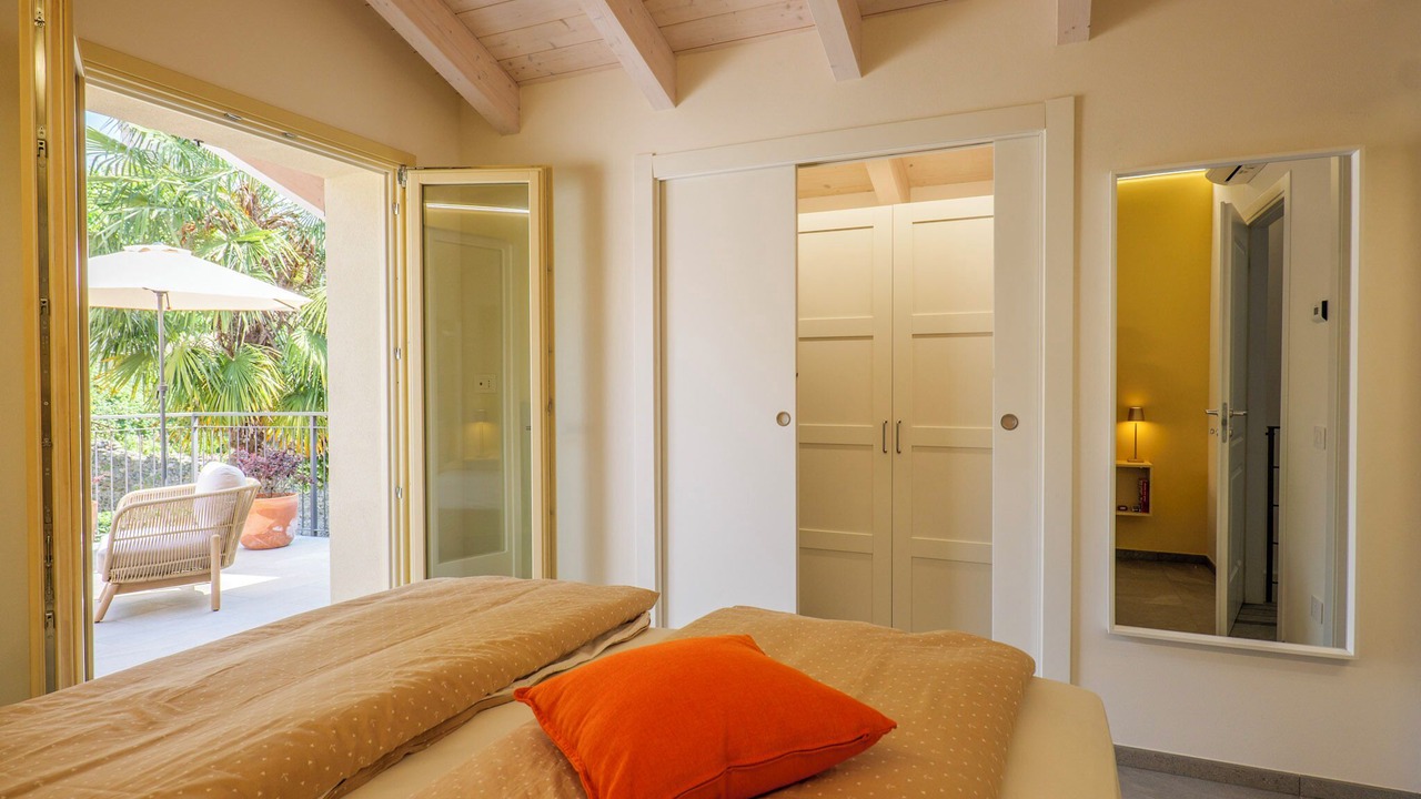 Photo of Bedroom in Intra