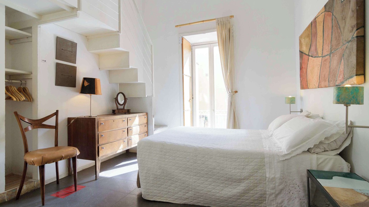 Photo of Bedroom in Naples City Centre