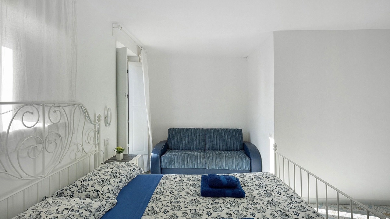 Photo of Bedroom in Historical Downtown Salerno