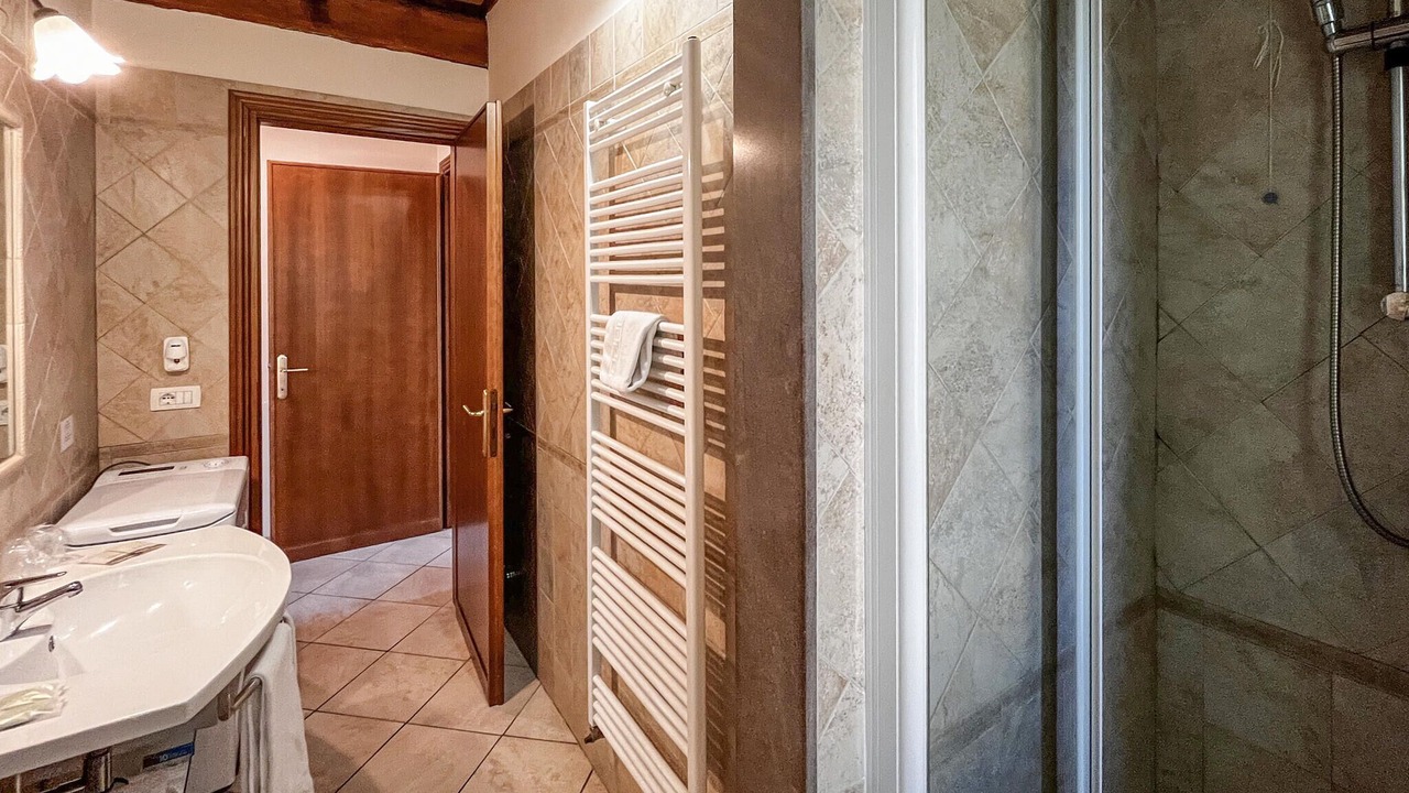 Photo of Bathroom in Cannara