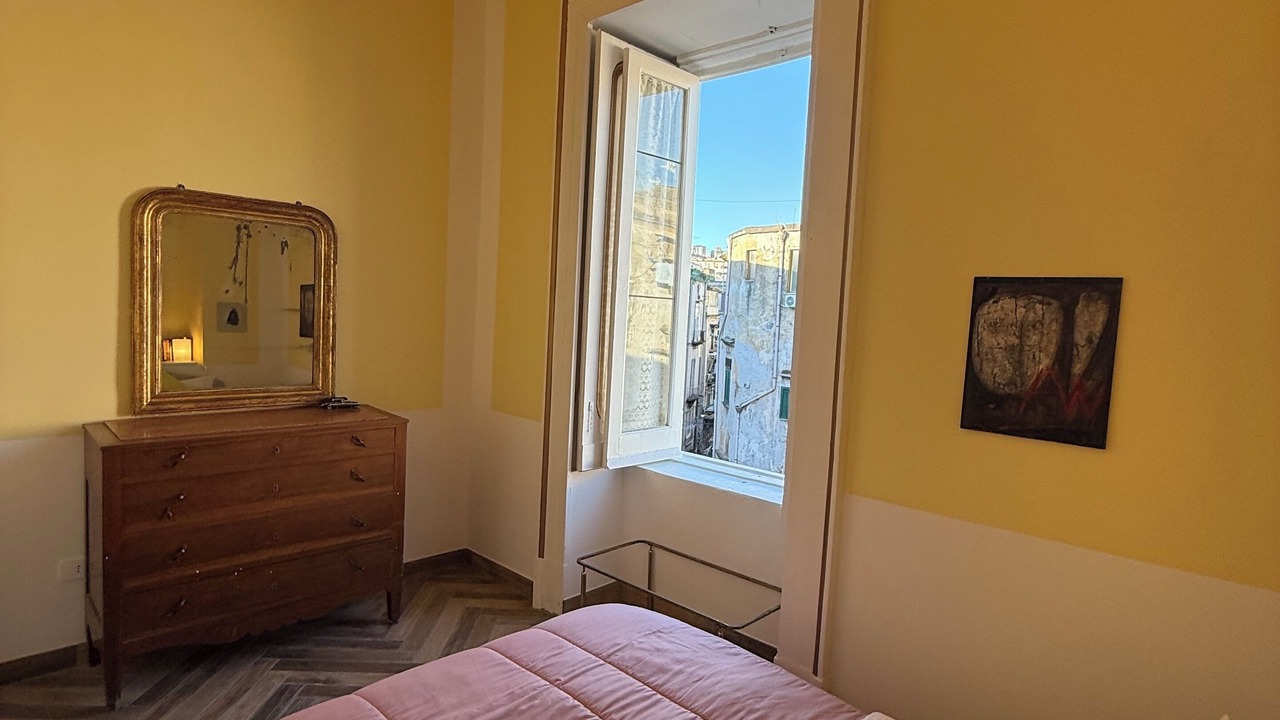 Photo of Bedroom in Naples City Centre