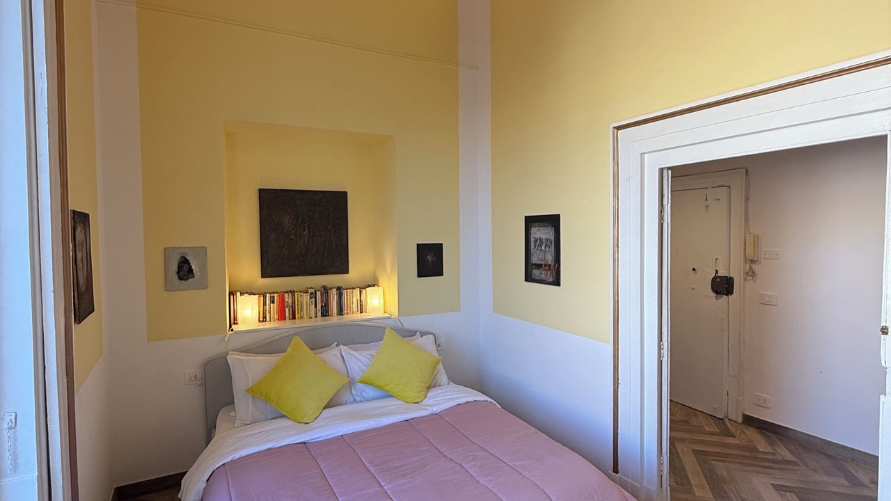Photo of Bedroom in Naples City Centre