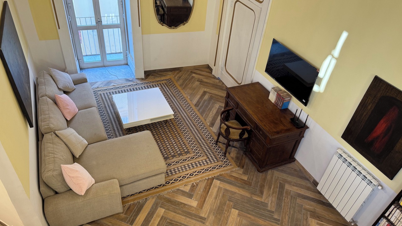 Photo of Livingroom in Naples City Centre