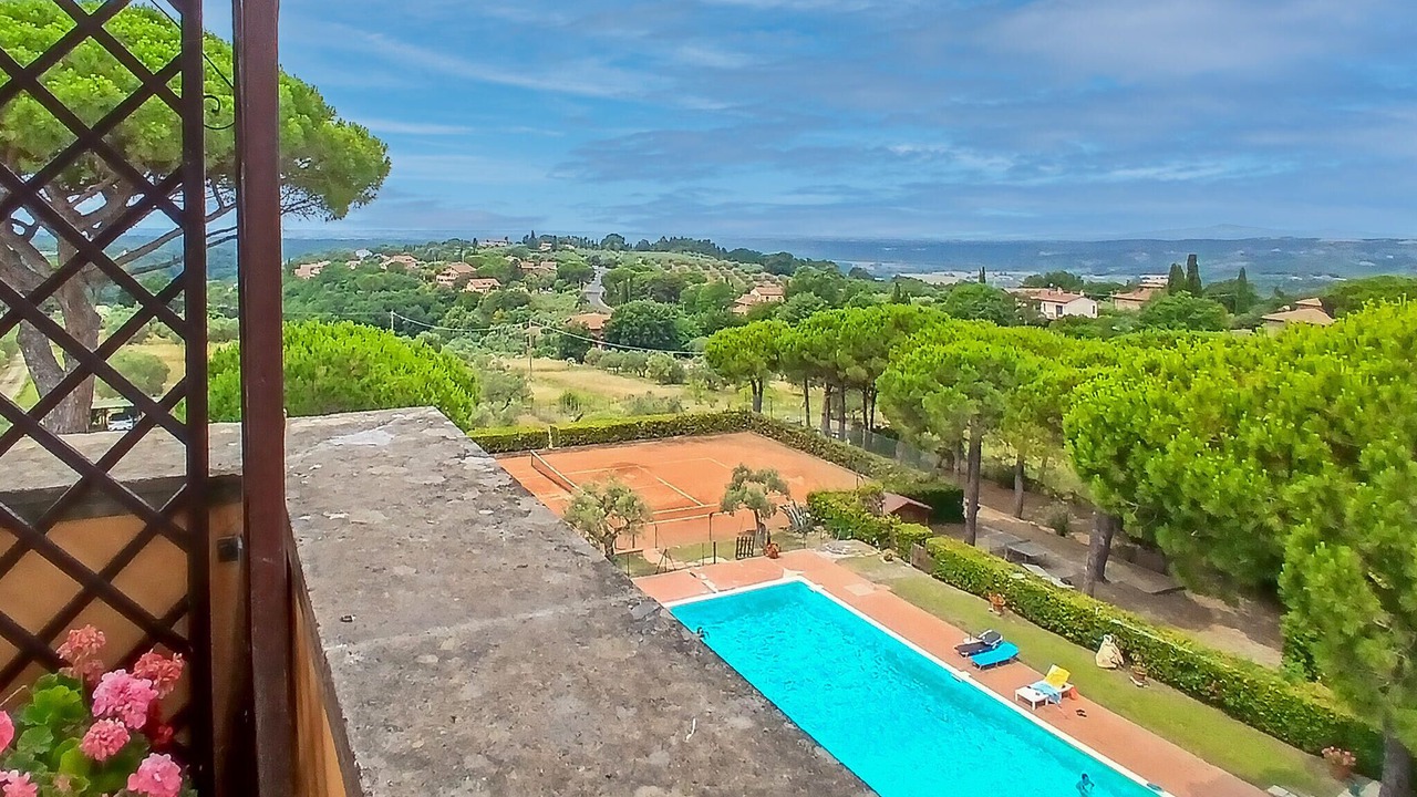 Photo of Bedroom in Montescudaio