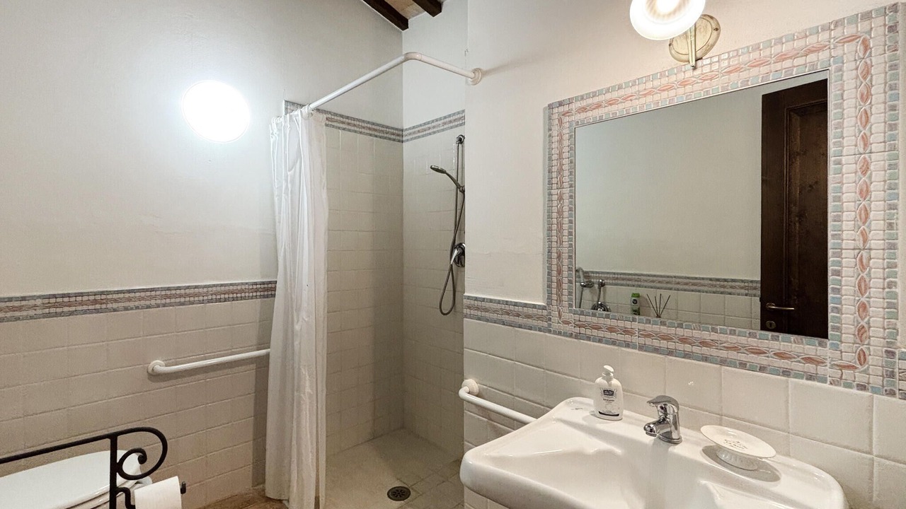 Photo of Bathroom in Corbara