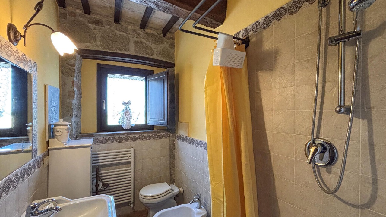 Photo of Bathroom in Corbara