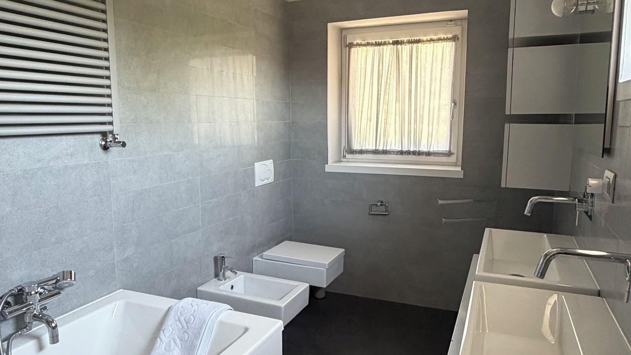 Photo of Bathroom in Poppi