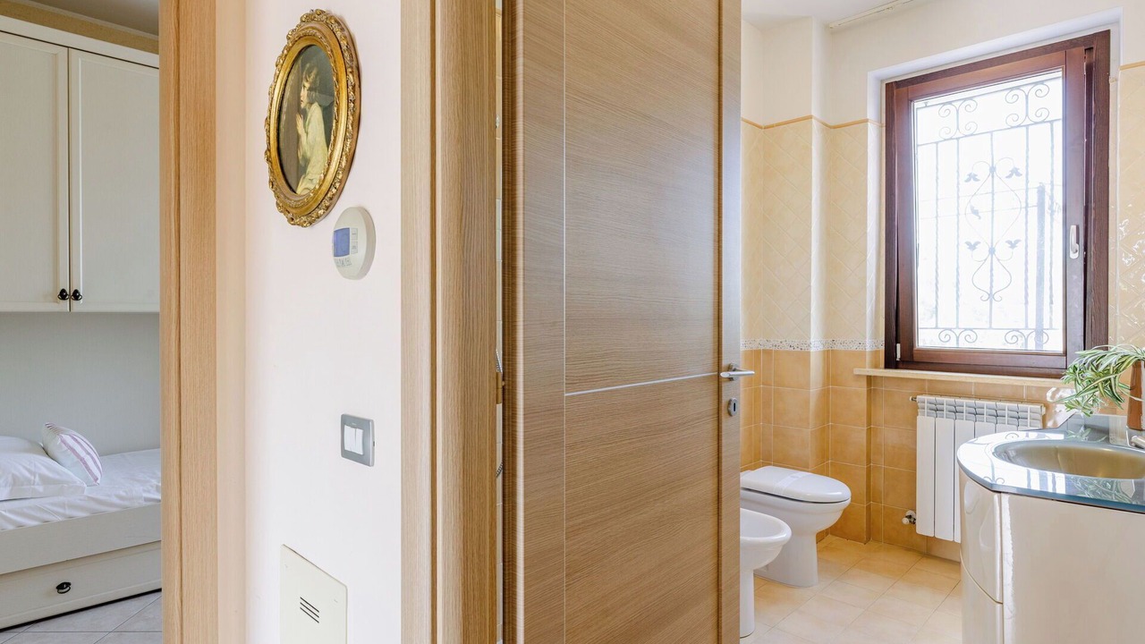 Photo of Bedroom in Villa Musone