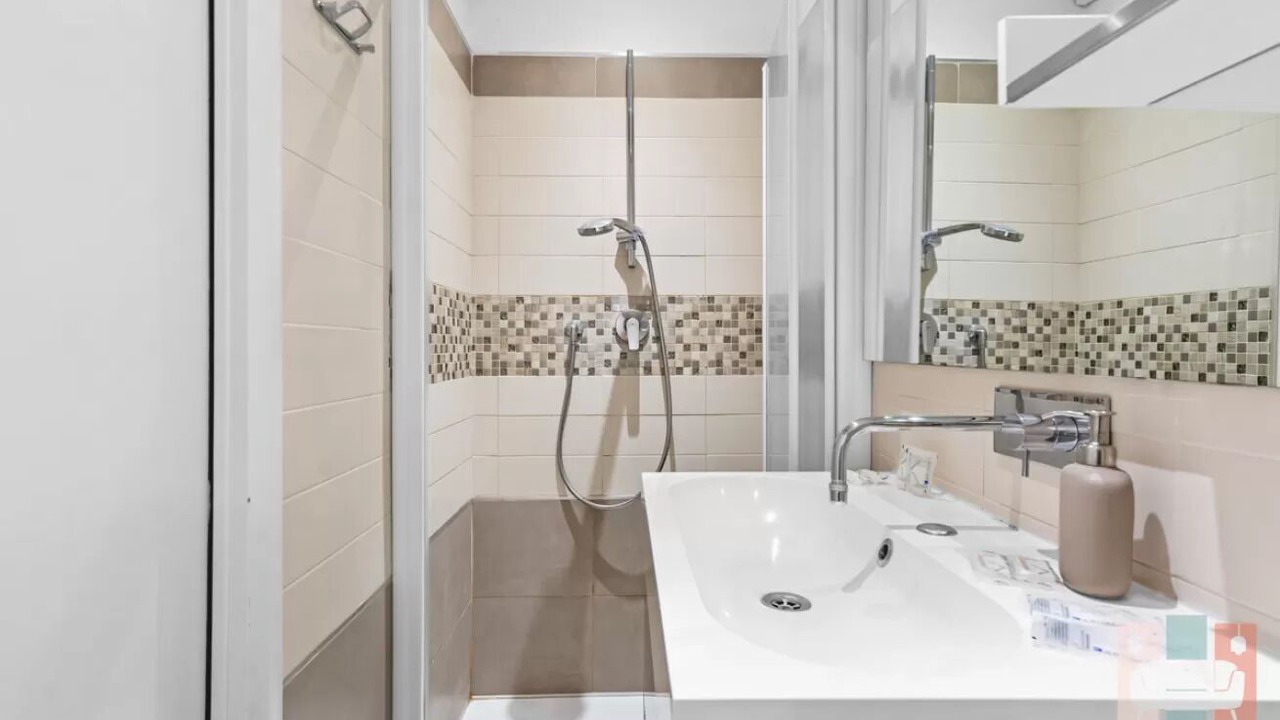 Photo of Bathroom in Varesine